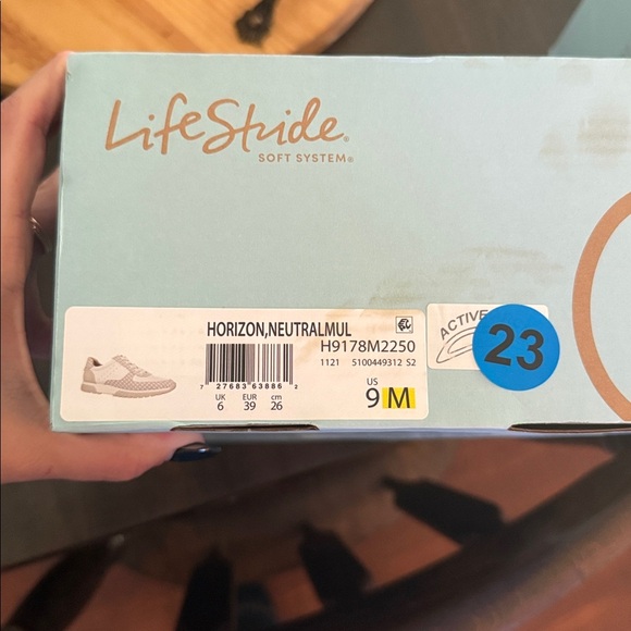 Lifestride Horizon Sneakers - Picture 8 of 11